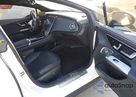 2024 Mercedes-Benz Eqe 350 4Matic z USA, uszkodzony, nr VIN W1KEG1CB8RF054344